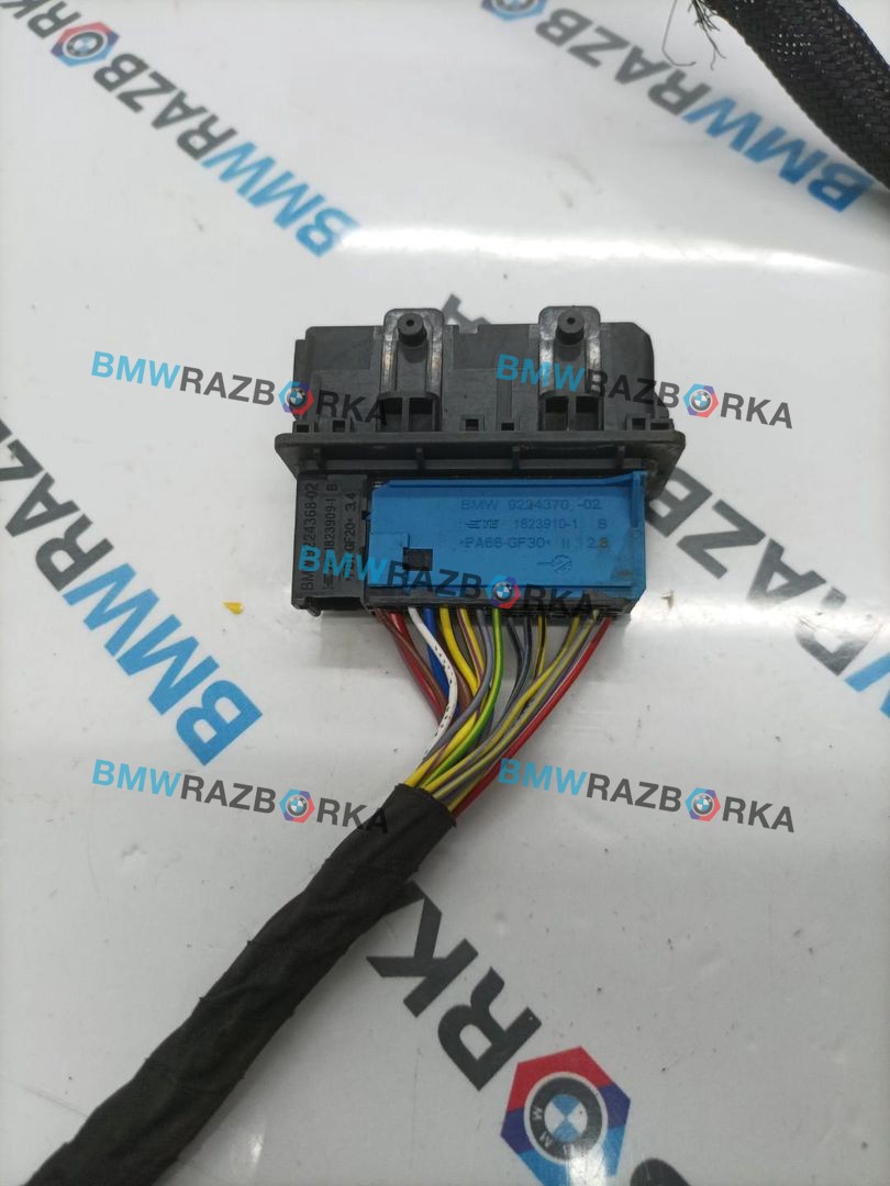 разъем (фишка) проводки BMW i7 G70/G71 2024, электро, АКПП, c3z, седан, задний привод, правый руль, 9224368, 9224370