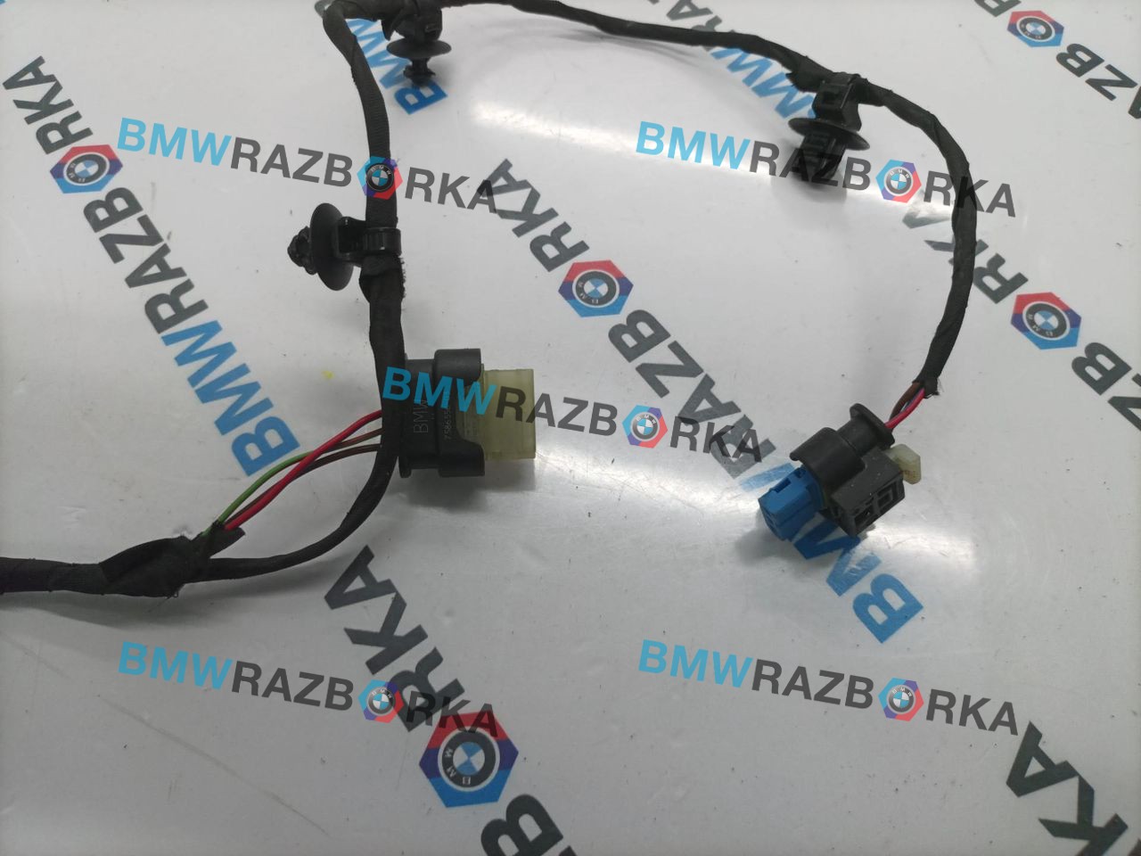 разъем (фишка) проводки BMW i7 G70/G71 2024, электро, АКПП, c3z, седан, задний привод, правый руль, 7586556, 7617210