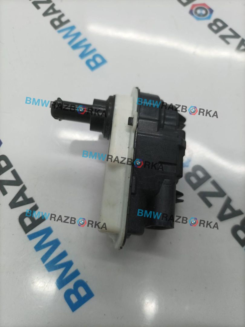 Лючок порта зарядки BMW i7 G70/G71 2024, электро, АКПП, c3z, седан, задний привод, правый руль, 9447698