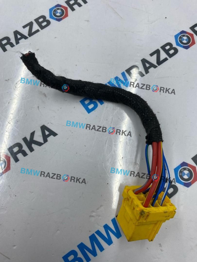 разъем (фишка) проводки Mercedes-Benz V-Класс W447 [рестайлинг] W447 2024, 2.0 л., OM 654.920, дизель, АКПП, черный обсидиан металлик mb 9197, микроавтобус, задний привод