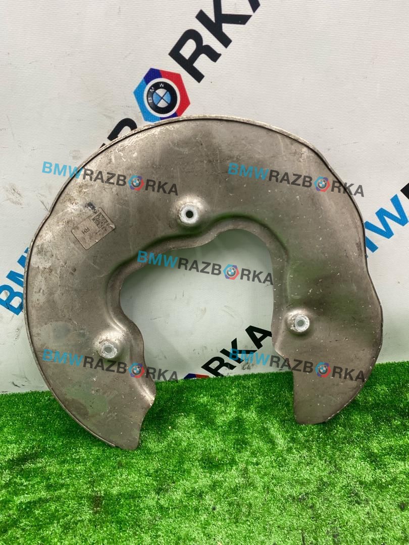 защитный кожух тормозного механизма BMW M4 G82/G83 G82 2023, 3.0 л., S58B30A, бензин, купе, полный привод, 8093732