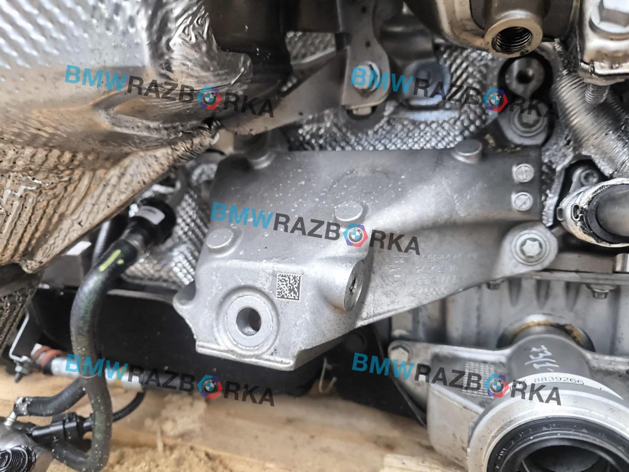 кронштейн двигателя BMW X5 G05 [рестайлинг] G05 2025, 3.0 л., B57 D30 B, дизель, АКПП, c35, внедорожник 5 дв., полный привод, 6884474