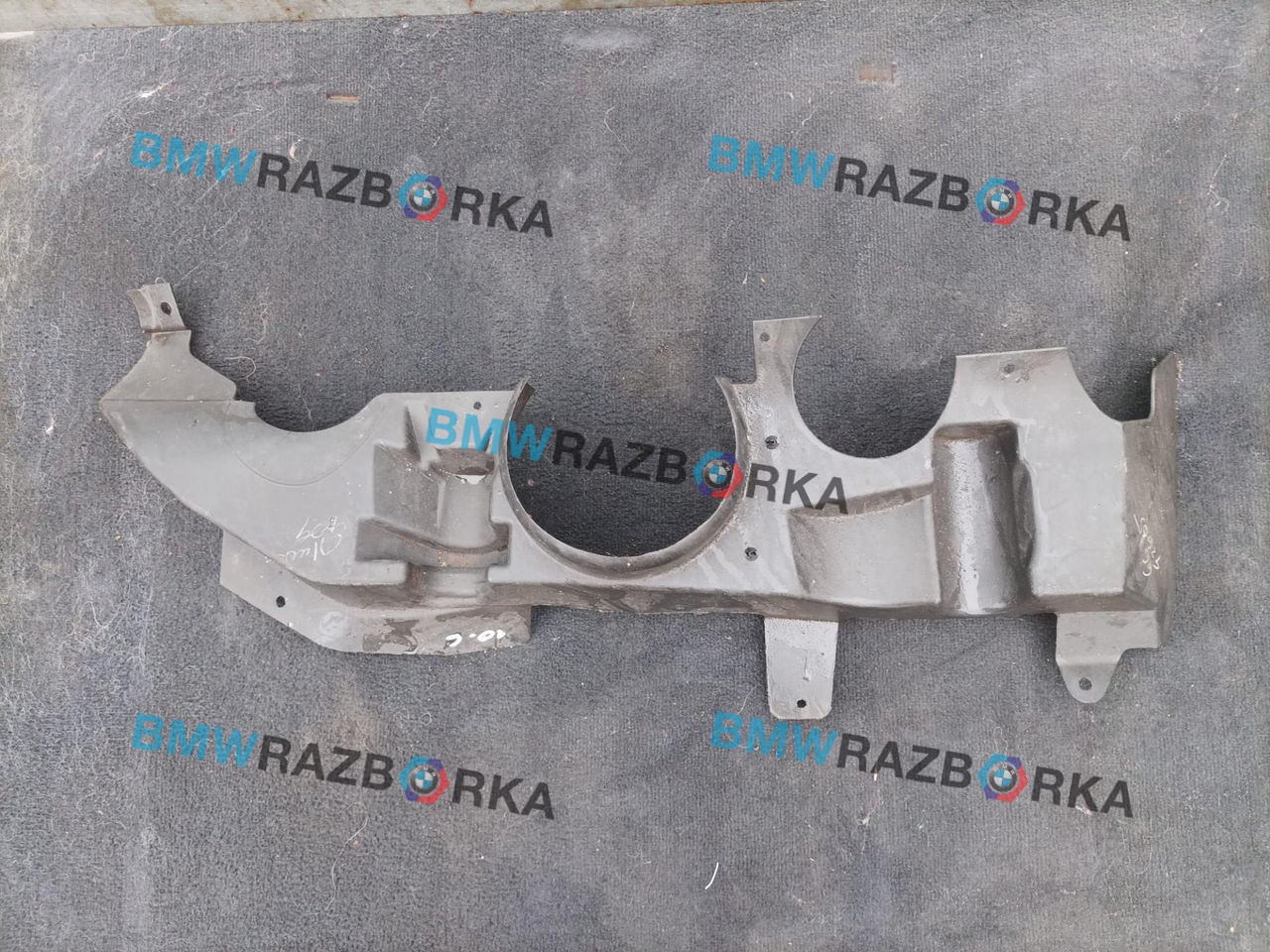 кожух (защита) рулевого механизма BMW X5 E53 2002, 3.0 л., M57 D30 (306D1), дизель, АКПП, внедорожник 5 дв., 7012076