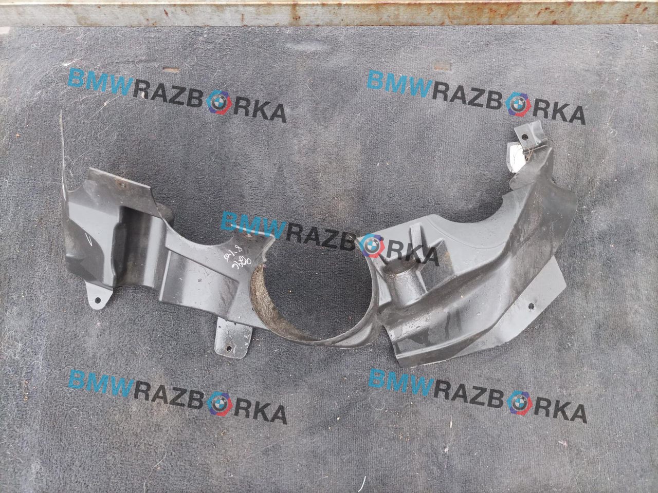 кожух (защита) рулевого механизма BMW X5 E53 2002, 3.0 л., M57 D30 (306D1), дизель, АКПП, внедорожник 5 дв., 7012075