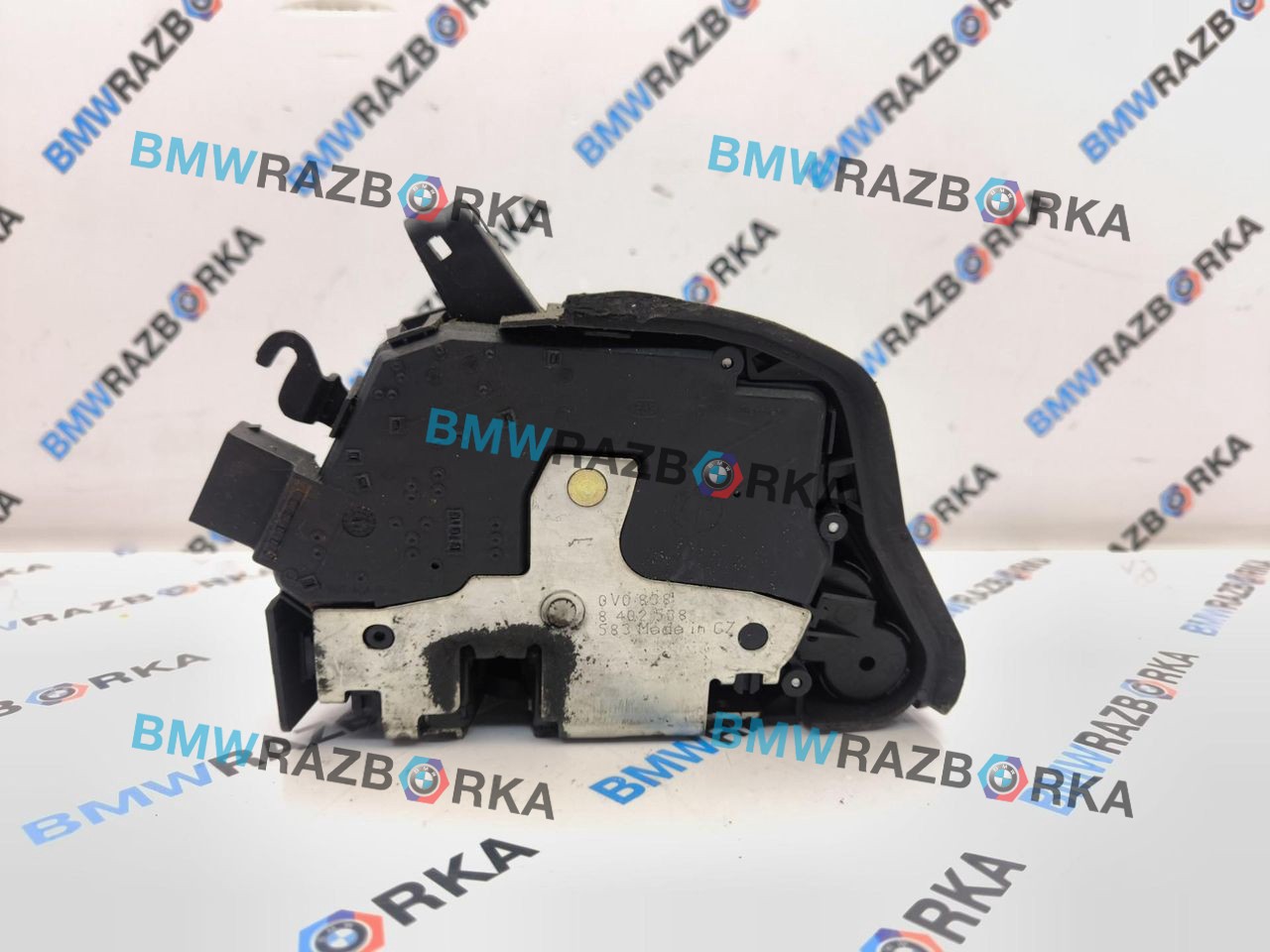 замок двери передней правой BMW X5 E53 2000, 3.0 л., дизель, АКПП, внедорожник 5 дв., 8402538