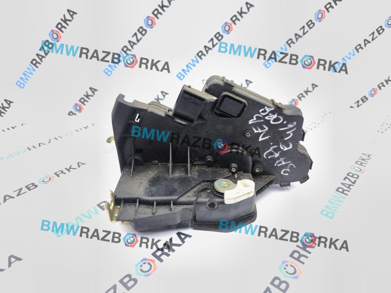 замок двери задней левой BMW 3 серия E46 2002