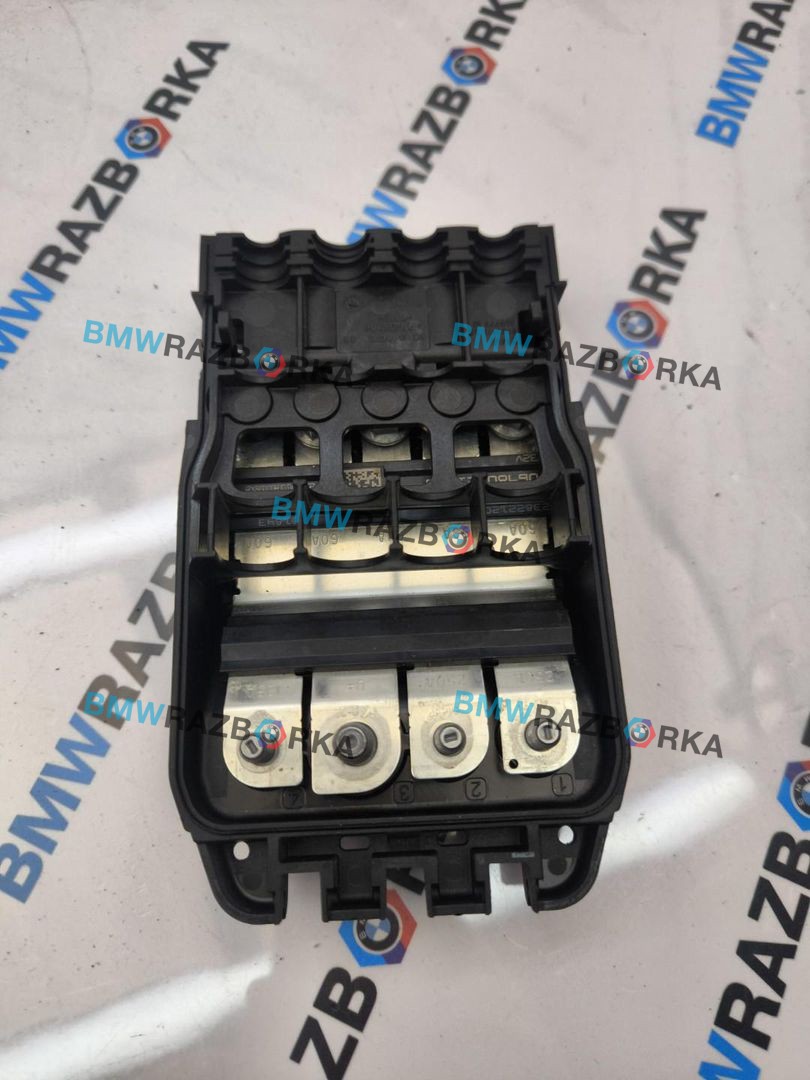 блок предохранителей BMW X1 U11 2023, электро, полный привод, 9827016