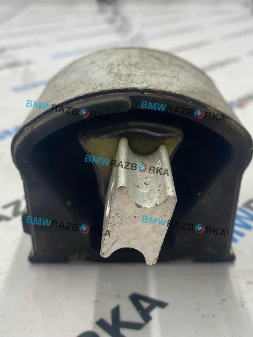 подушка крепления КПП Mercedes-Benz V-Класс W447 [рестайлинг] W447 2024, 2.0 л., OM 654.920, дизель, АКПП, черный обсидиан металлик mb 9197, микроавтобус, задний привод, A2052405300