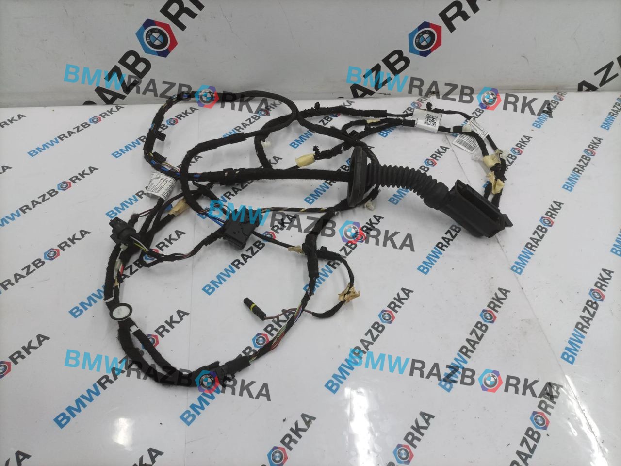 дверная проводка BMW X1 F48 2018, 2.5 л., дизель, АКПП, внедорожник 5 дв., правый руль, 6840094, 6840096, 6812252, 6812251