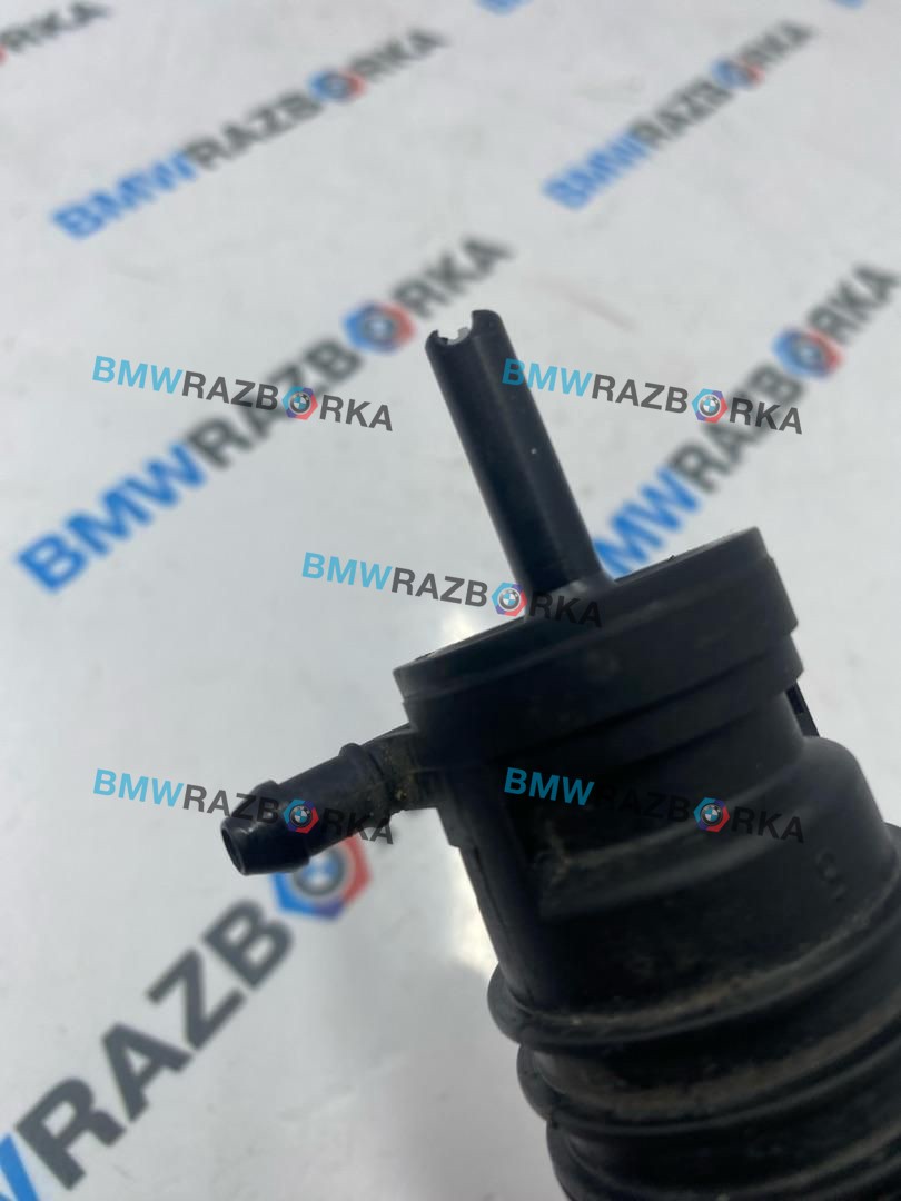 насос (моторчик) омывателя стекла BMW 5 серия F07/F10/F11 [рестайлинг] F11 2013, 2.0 л., дизель, универсал, 8362154