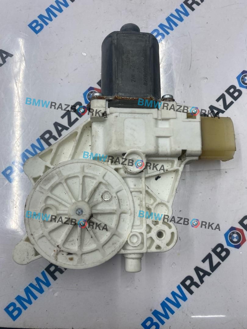 моторчик стеклоподъемника задний правый BMW 7 серия F01/F02 2010, 3.0 л., дизель, 7046032