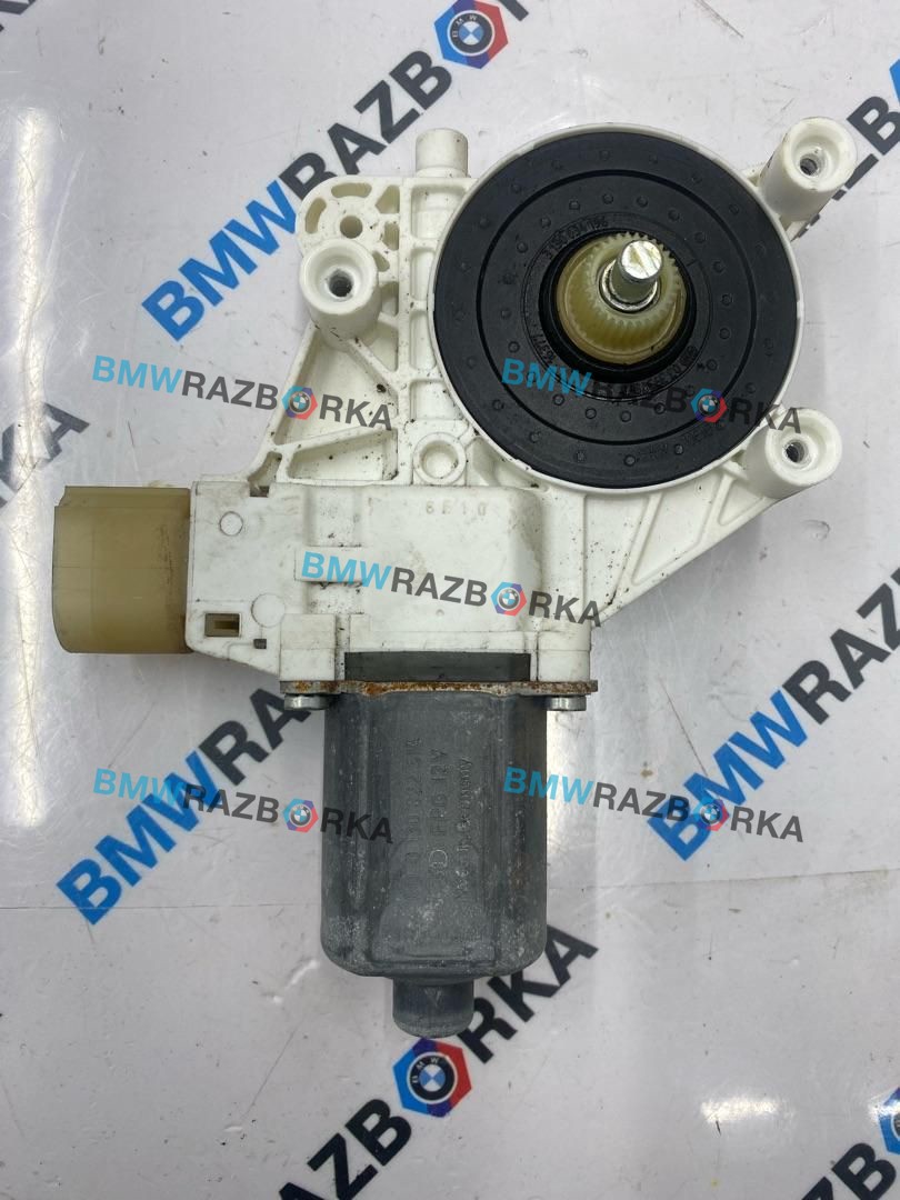 моторчик стеклоподъемника задний левый BMW 7 серия F01/F02 2012, 3.0 л., дизель, 7046031, 0130822514