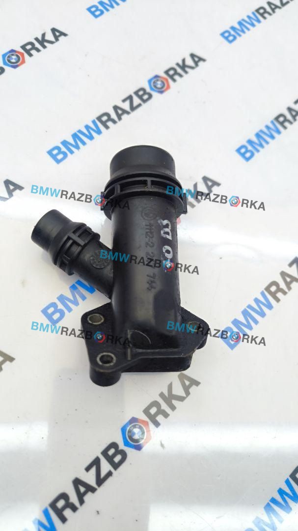 фланец (тройник) системы охлаждения BMW X5 E70 2008, 3.0 л., M57 D30 (306D3), дизель, АКПП, внедорожник 5 дв., 2247744