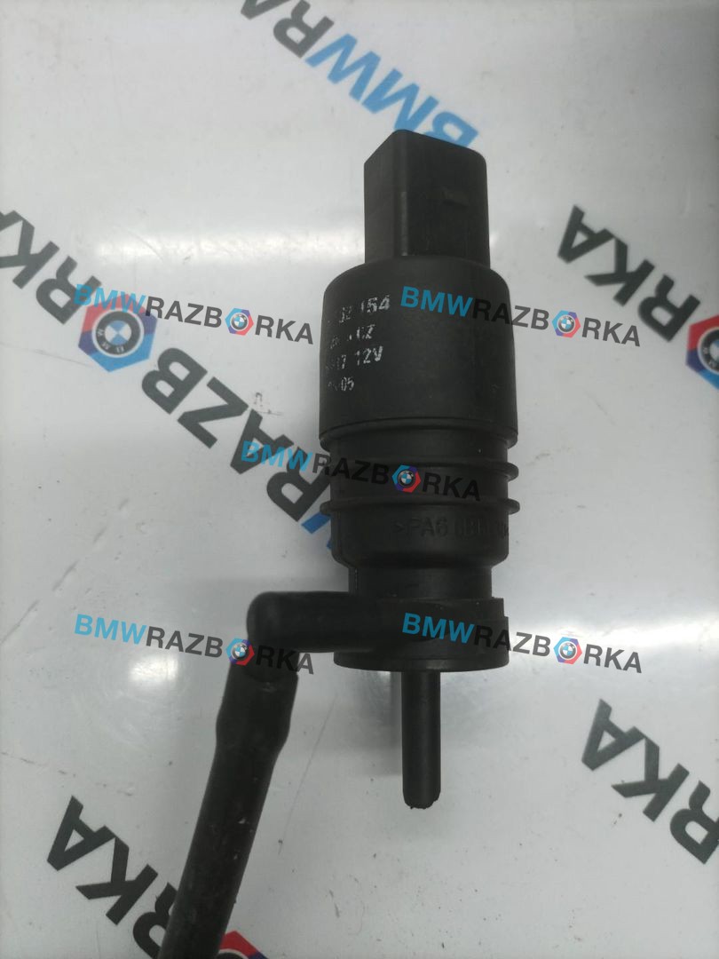 насос (моторчик) омывателя стекла BMW 5 серия F07/F10/F11 [рестайлинг] F11 2013, 2.0 л., дизель, универсал, 8362154