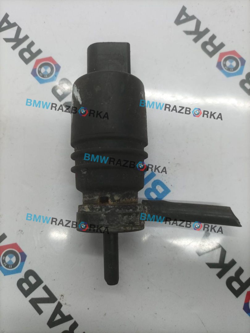 насос (моторчик) омывателя стекла BMW 5 серия F07/F10/F11 [рестайлинг] F11 2013, 2.0 л., дизель, универсал, 8362154