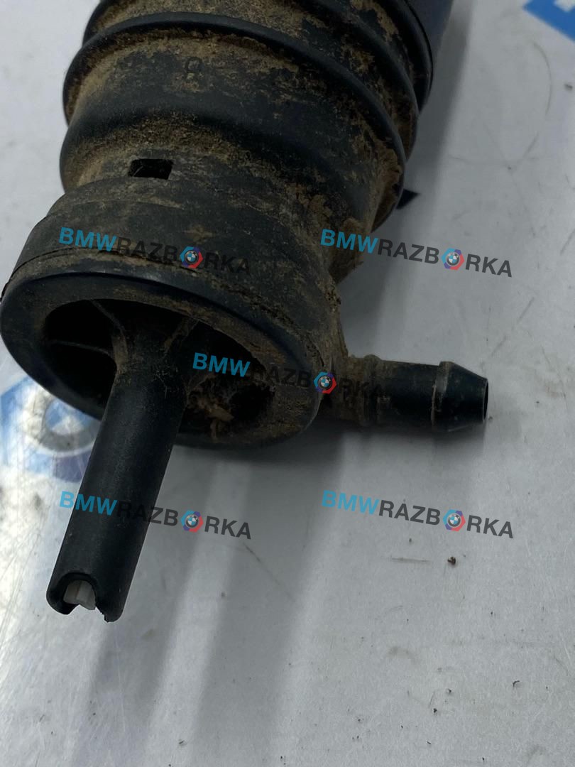 насос (моторчик) омывателя стекла BMW 5 серия F07/F10/F11 [рестайлинг] F11 2013, 2.0 л., дизель, универсал, 8362154