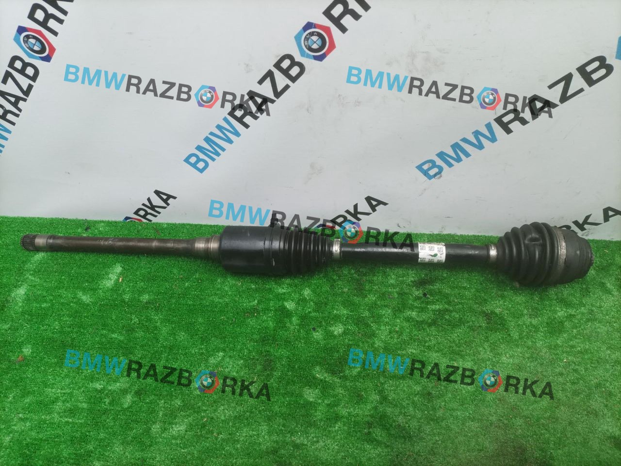 полуось передняя правая (приводной вал, ШРУС) BMW X7 G07 2019, 3.0 л., B57 D30 C, дизель, АКПП, внедорожник 5 дв., 8486202