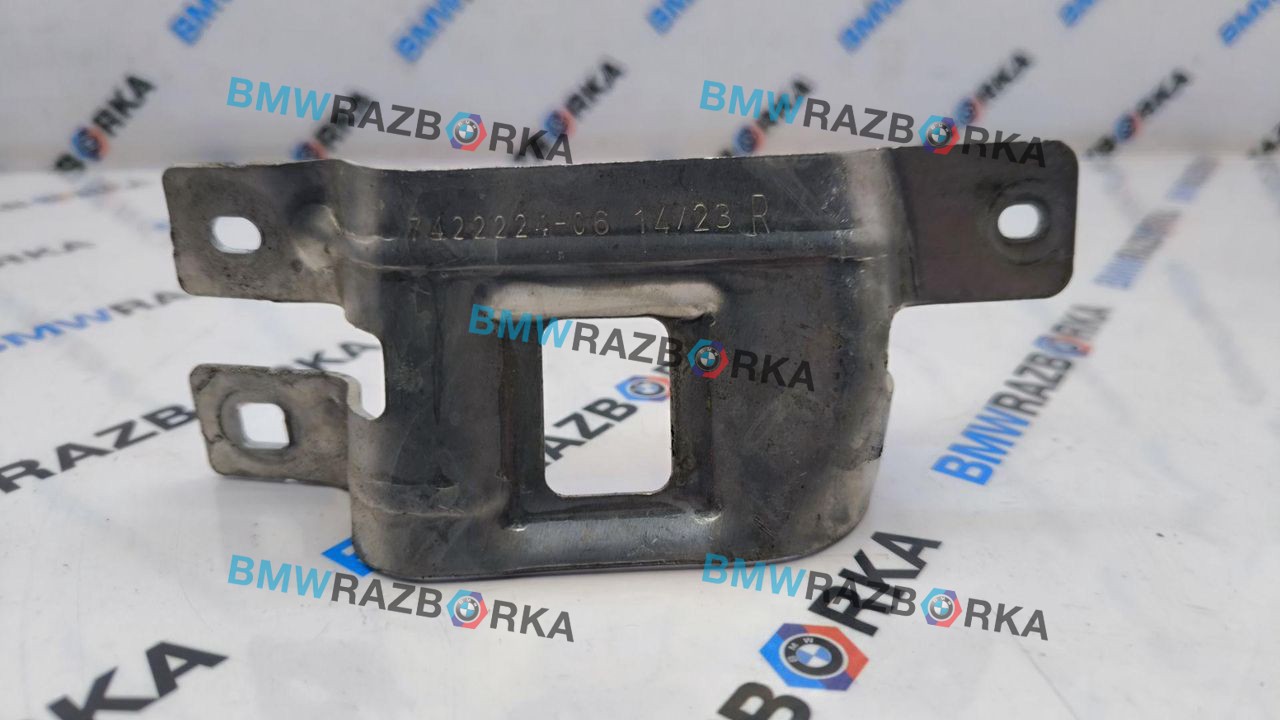 кронштейн усилителя переднего бампера нижний BMW M2 G87 2024, S58B30A, АКПП, купе, задний привод, 7422224, 51117422224
