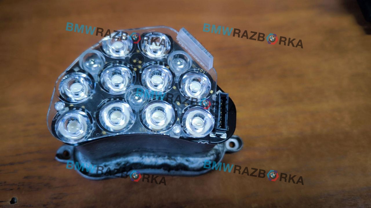 поворотник левый BMW 5 серия F07/F10/F11 2012, 2.0 л., дизель, АКПП, хетчбэк 5 дв.