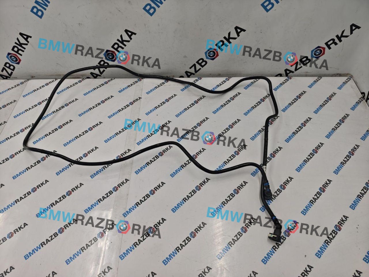 трубка топливная BMW X5 G05 [рестайлинг] G05 2023, 3.0 л., B58B30, бензин, внедорожник 5 дв., 9896451