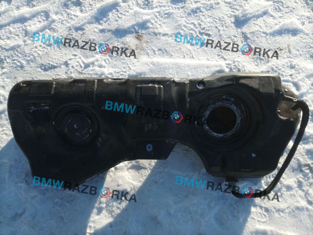 бак топливный BMW M4 G82/G83 G82 2021, S58B30A, АКПП, c36, купе, полный привод, правый руль, 8095253