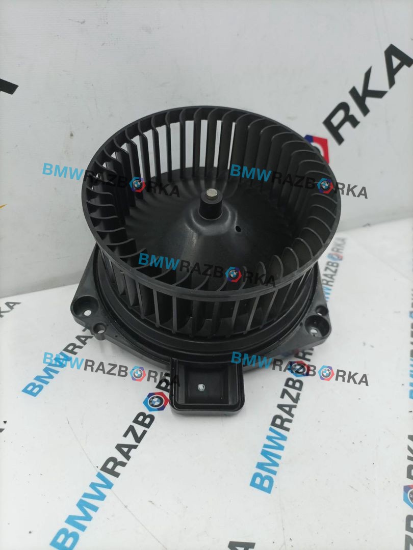 моторчик печки BMW M4 G82/G83 G82 2021, S58B30A, АКПП, c36, купе, полный привод, правый руль
