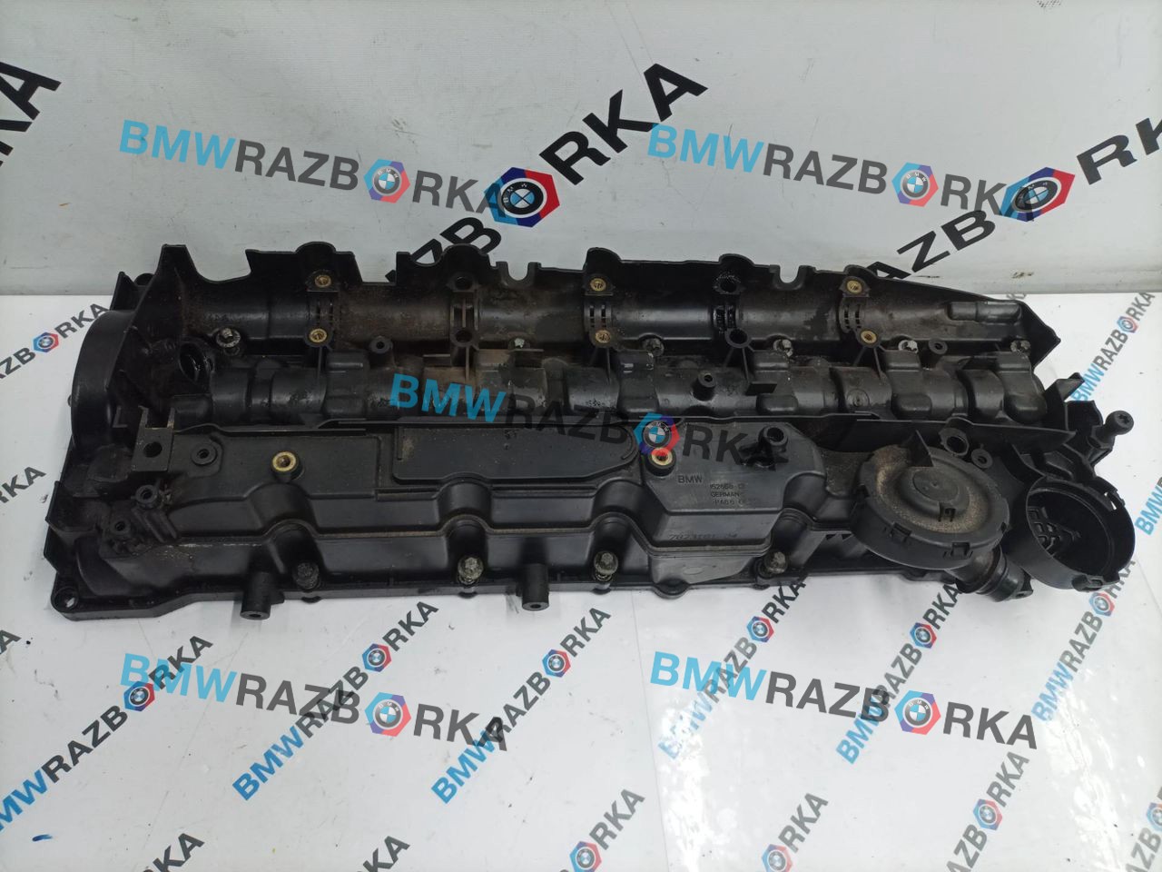 клапанная крышка BMW 5 серия F10/F11 [рестайлинг] 2014, 3.0 л., дизель, 7823181