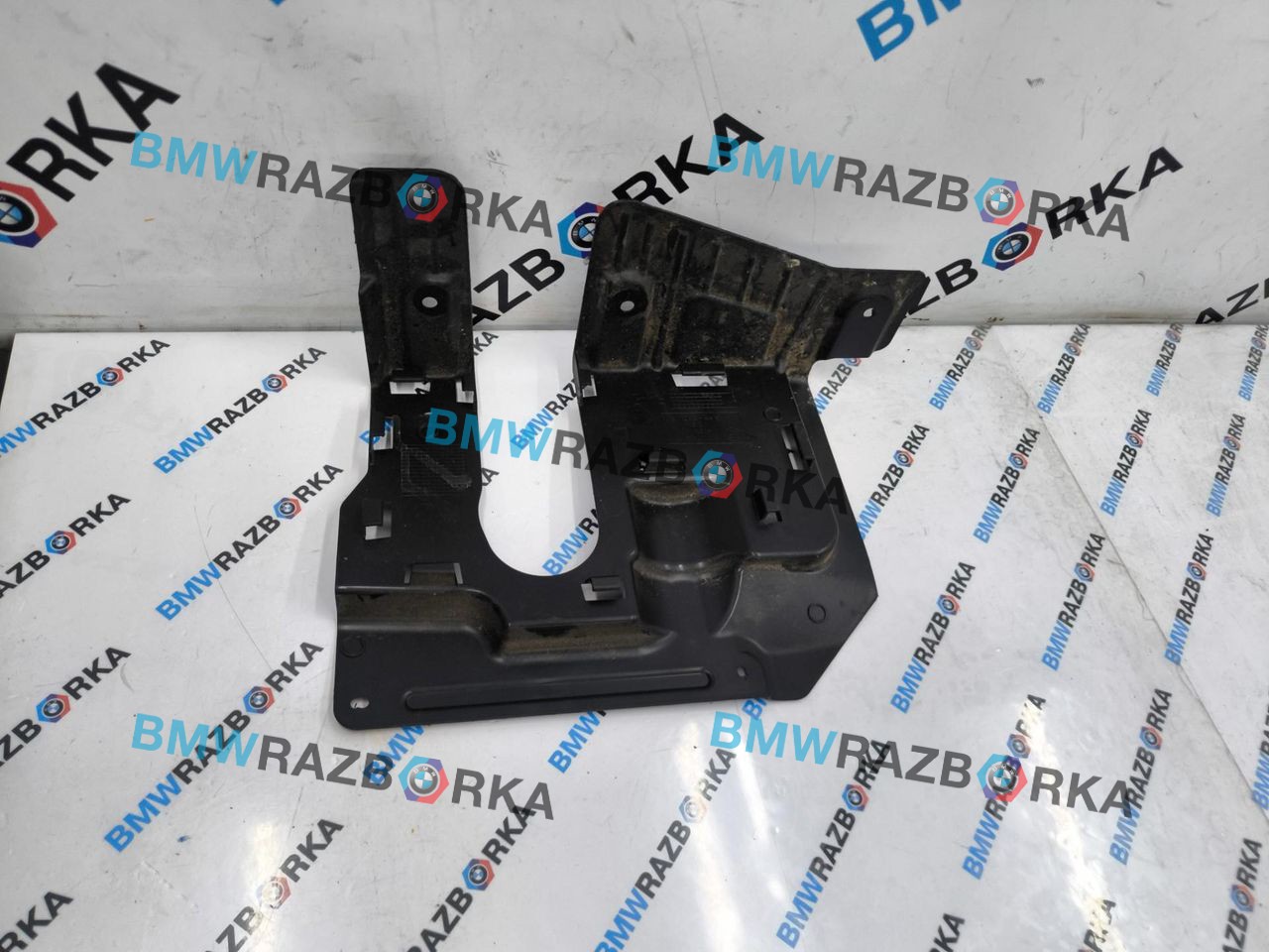 кожух (защита) рулевого механизма BMW X6 G06 [рестайлинг] G06 2024, 3.0 л., B58B30P, бензин, АКПП, 416, внедорожник 5 дв., полный привод, 51717424917, 7424917
