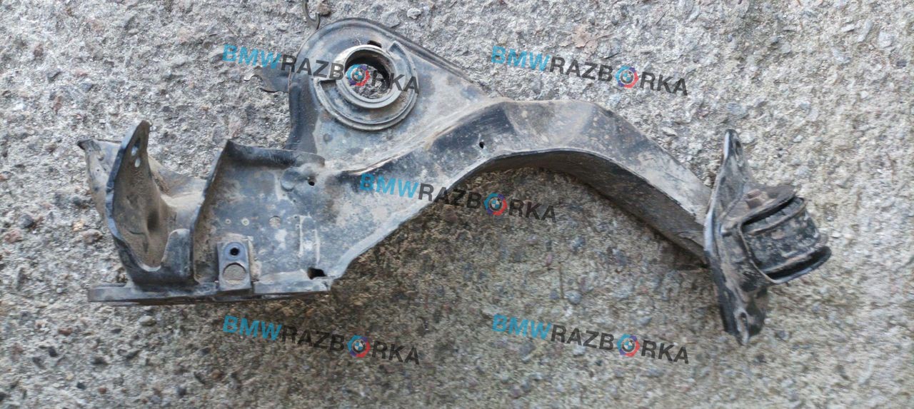 кулак задний правый BMW X2 F39 2019, 2.0 л., B48A20E, бензин, 475, полный привод