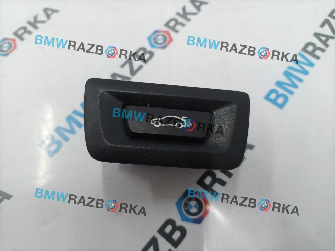 кнопка открытия багажника BMW X2 F39 2019, 2.0 л., B48A20E, бензин, 475, полный привод, 61319275119, 9275119