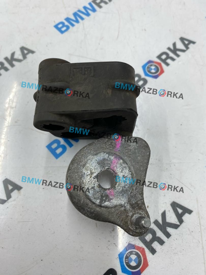 кронштейн глушителя BMW X3 G01 2019, 3.0 л., B58 B30 A, бензин, полный привод, 7616850, 8593691
