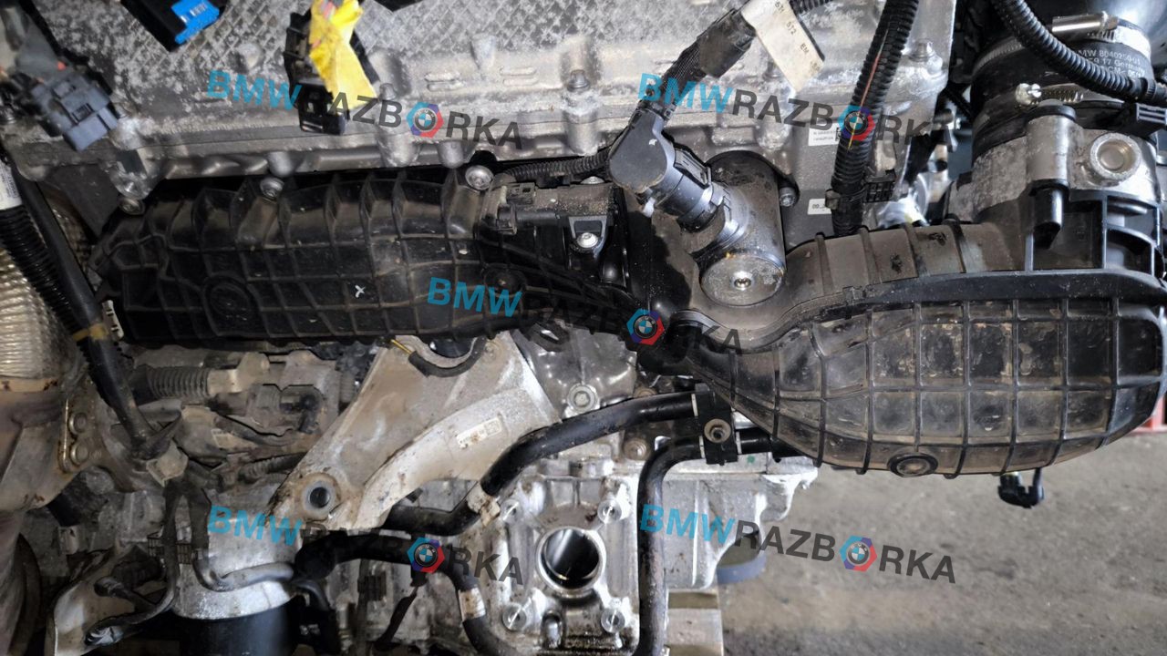 коллектор впускной BMW M5 F90 2019, 4.4 л., S63 B44 B, бензин, АКПП, 475, седан, полный привод, 8601612