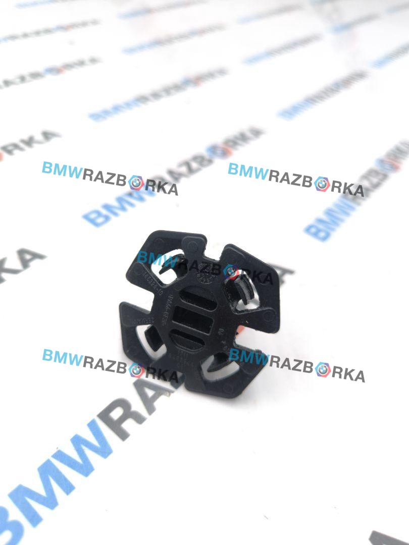кронштейн радиатора BMW X3 G01 2019, 3.0 л., B58 B30 A, бензин, полный привод, 8482944, 17118482944