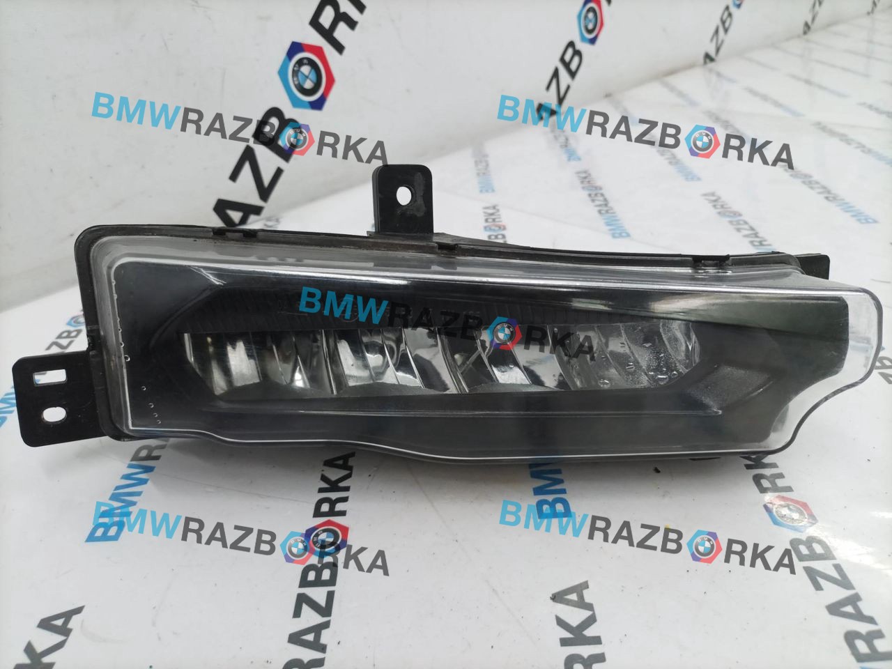 фара противотуманная правая BMW X3 G01 2019, 3.0 л., B58 B30 A, бензин, полный привод, 9492772