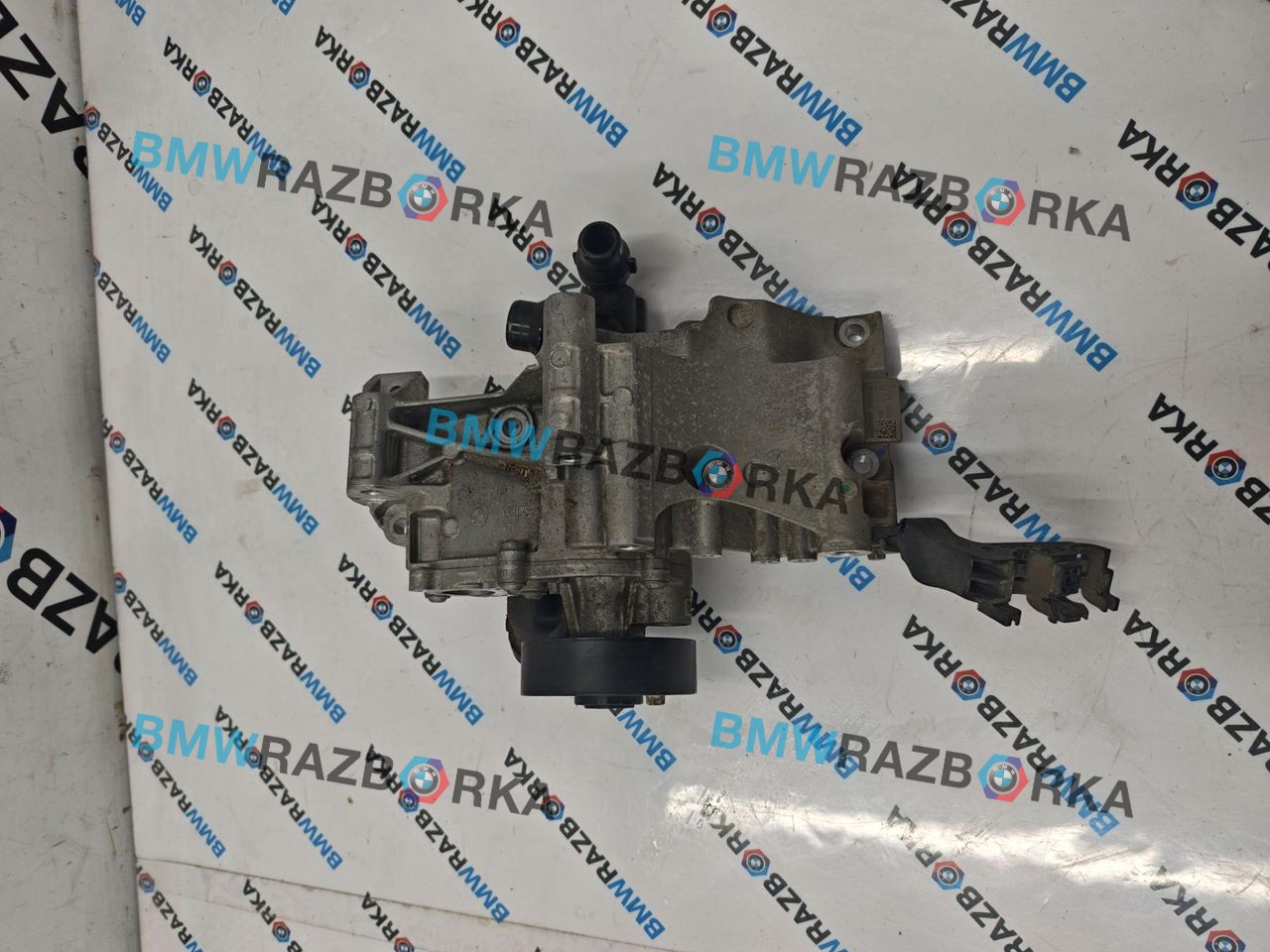 помпа BMW 3 серия G20 2022, 2.0 л., B48 B20 A, бензин, b39, седан, задний привод, 8650988, 11518650988