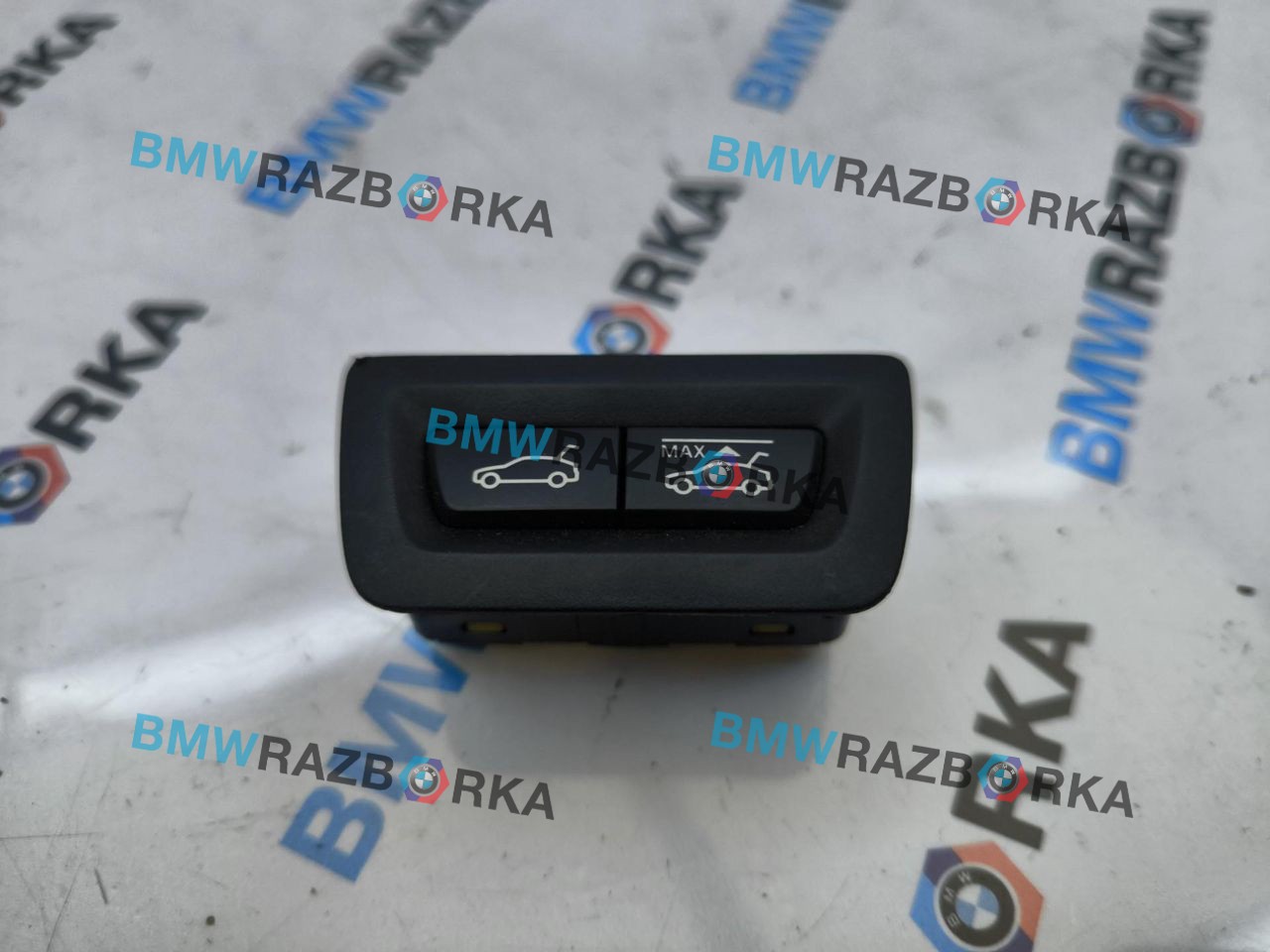 кнопка открытия багажника BMW 5 серия F07/F10/F11 2010, 4.4 л., N63 B44 A, бензин, АКПП, хетчбэк 5 дв., 9194912