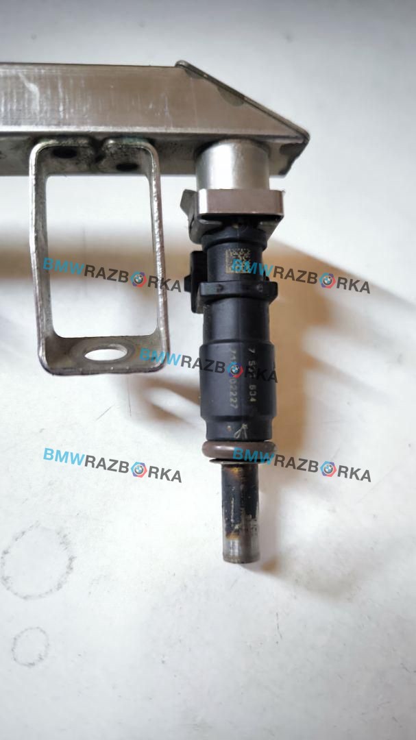 форсунка BMW 5 серия F07/F10/F11 F10 2011, 3.0 л., N52 B30, бензин, АКПП, седан