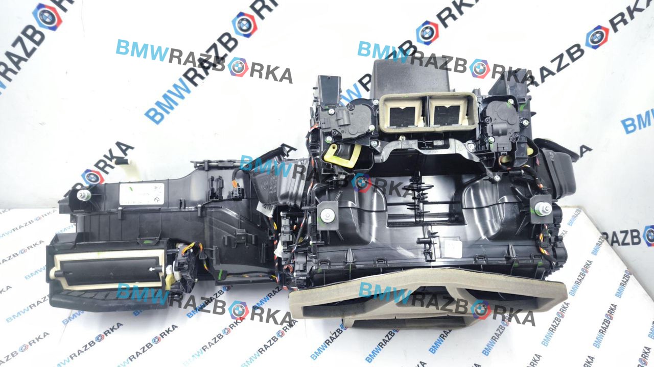 отопитель в сборе (печка) BMW X6 G06 [рестайлинг] G06 2023, 3.0 л., i, B58B30, бензин, АКПП, a96, внедорожник 5 дв., полный привод, 5A31831