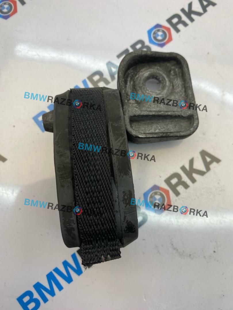 кронштейн глушителя BMW 5 серия G30/G31 G30 2017, 2.0 л., B47 D20 B, дизель, АКПП, a90, седан, задний привод, правый руль, 8582060, 18308513515, 18308582060