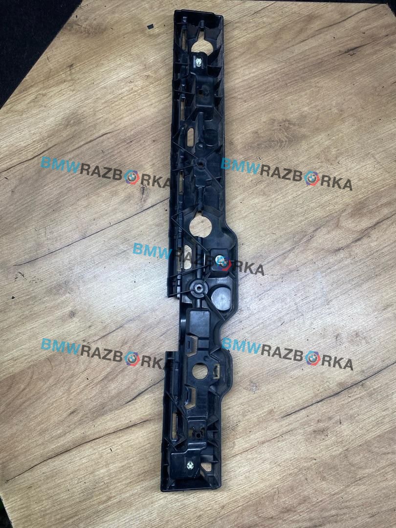 Кронштейн крепления порога BMW 5 серия G30/G31 G30 2017, 2.0 л., B47 D20 B, дизель, АКПП, a90, седан, задний привод, правый руль, 51777387345, 7387345