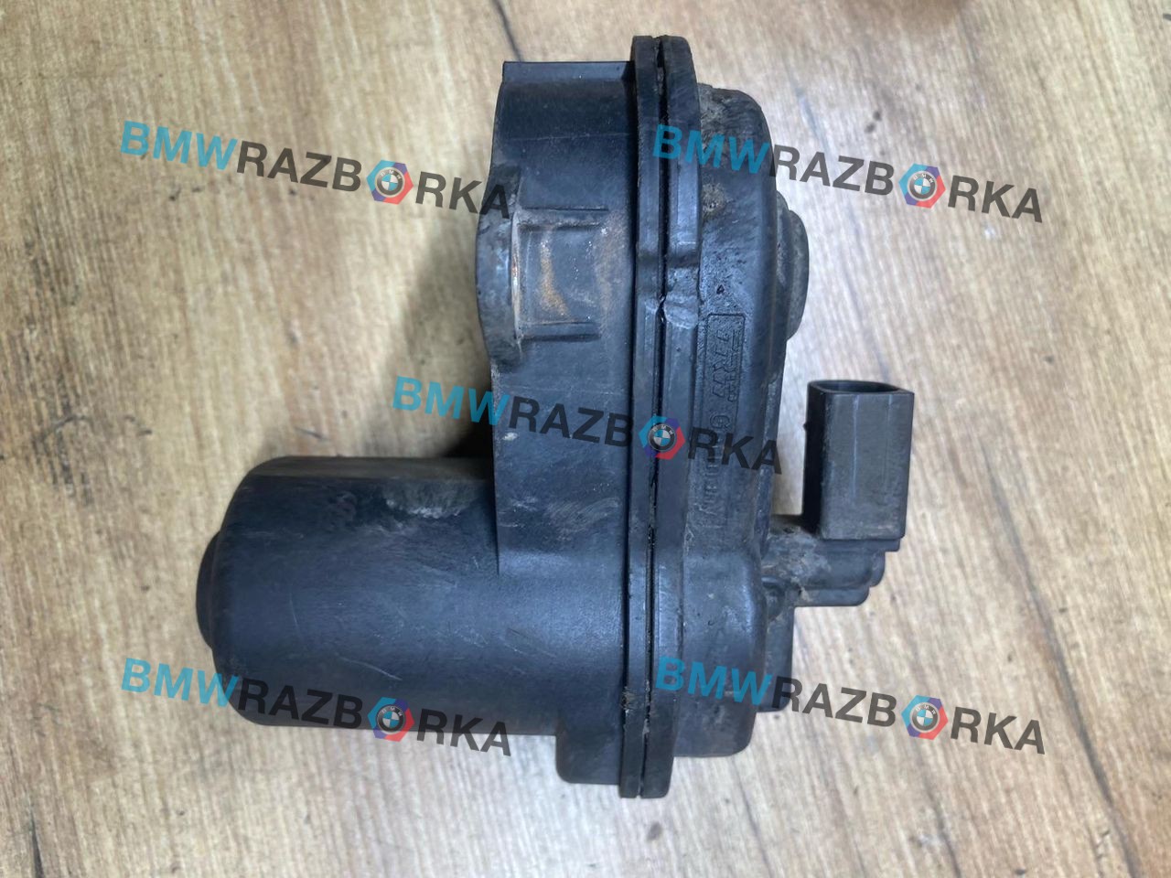 электроручник BMW 5 серия G30/G31 G30 2017, 2.0 л., B47 D20 B, дизель, АКПП, a90, седан, задний привод, правый руль, 34216870567, 6870567