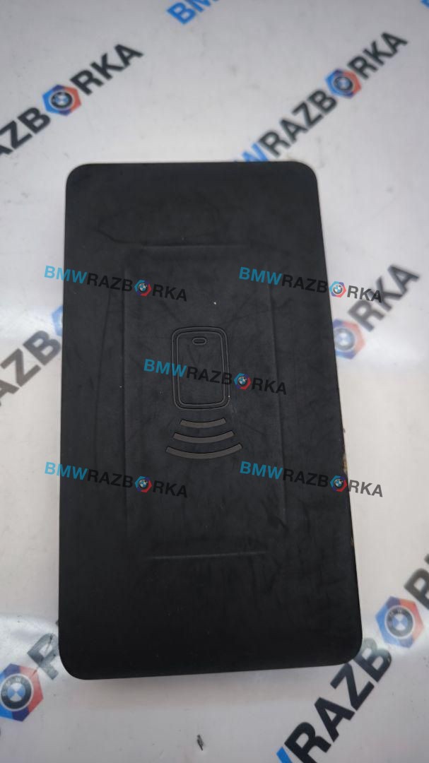 Беспроводное зарядное устройство BMW M4 G82/G83 G82 2021, S58B30A, АКПП, black-sapphire metallic, купе, полный привод, 5A0D8A8