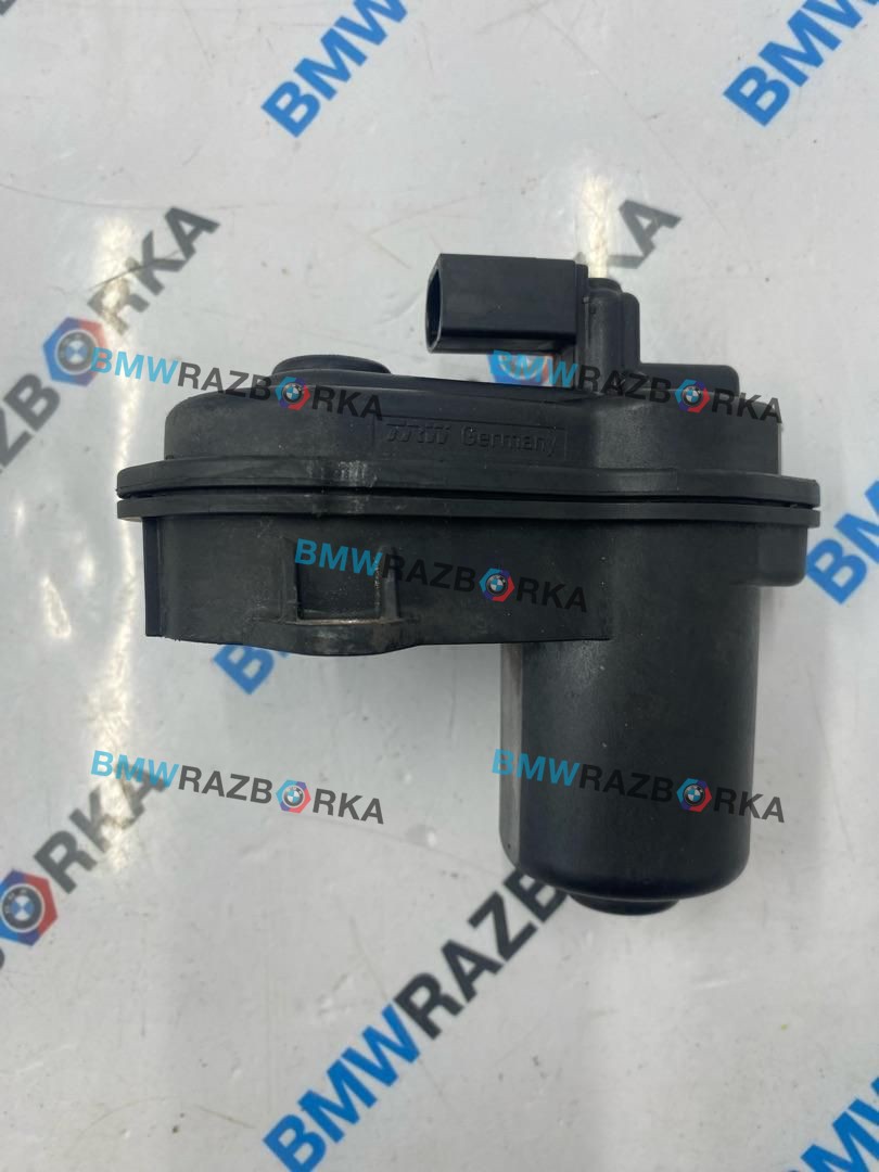 электроручник BMW M4 G82/G83 G82 2021, S58B30A, АКПП, black-sapphire metallic, купе, полный привод, 34216870567, 6870567