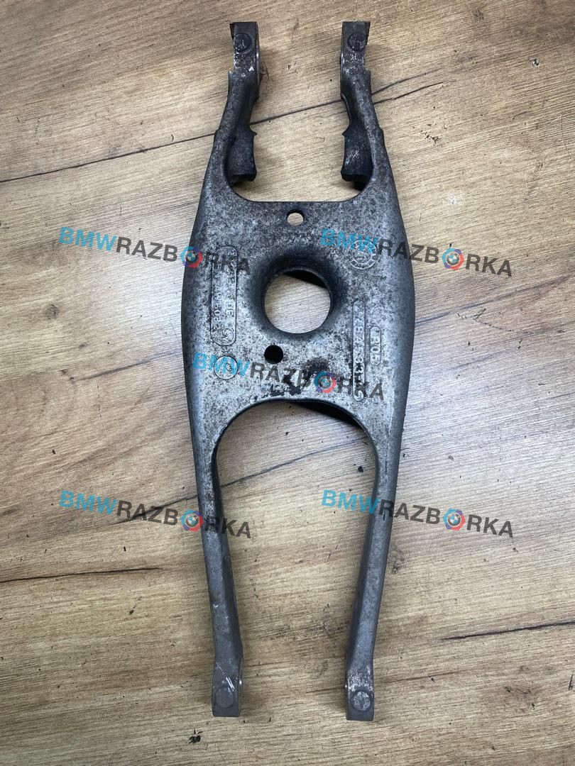 рычаг задний развальный BMW M4 G82/G83 G82 2021, S58B30A, АКПП, black-sapphire metallic, купе, полный привод, 2284533
