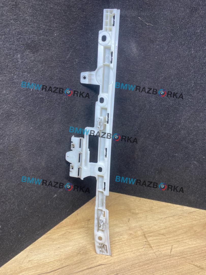 Кронштейн крепления порога BMW M4 G82/G83 G82 2021, S58B30A, АКПП, black-sapphire metallic, купе, полный привод, 8077794
