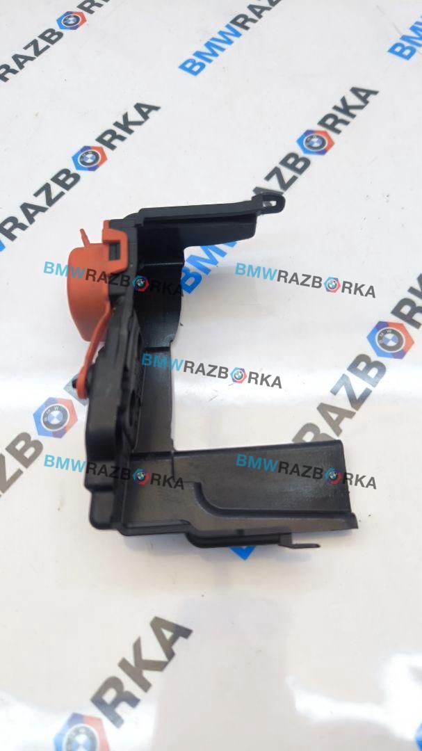 крышка клеммы аккумулятора BMW M4 G82/G83 G82 2021, S58B30A, АКПП, black-sapphire metallic, купе, полный привод, 8793045, 58650910