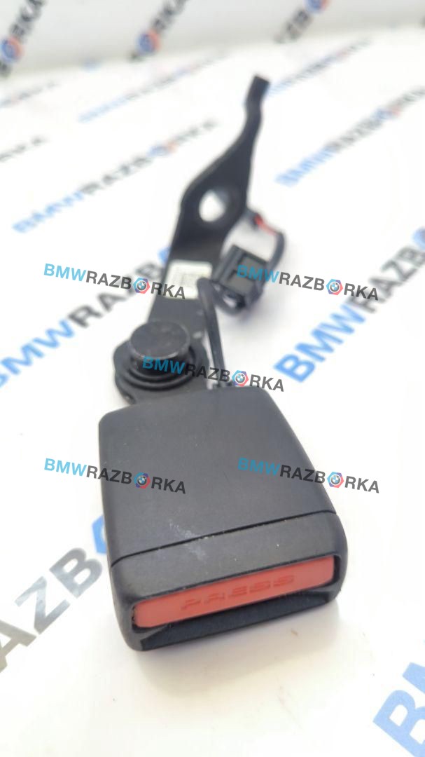 замок ремня безопасности BMW M4 G82/G83 G82 2021, S58B30A, АКПП, black-sapphire metallic, купе, полный привод, 7442031