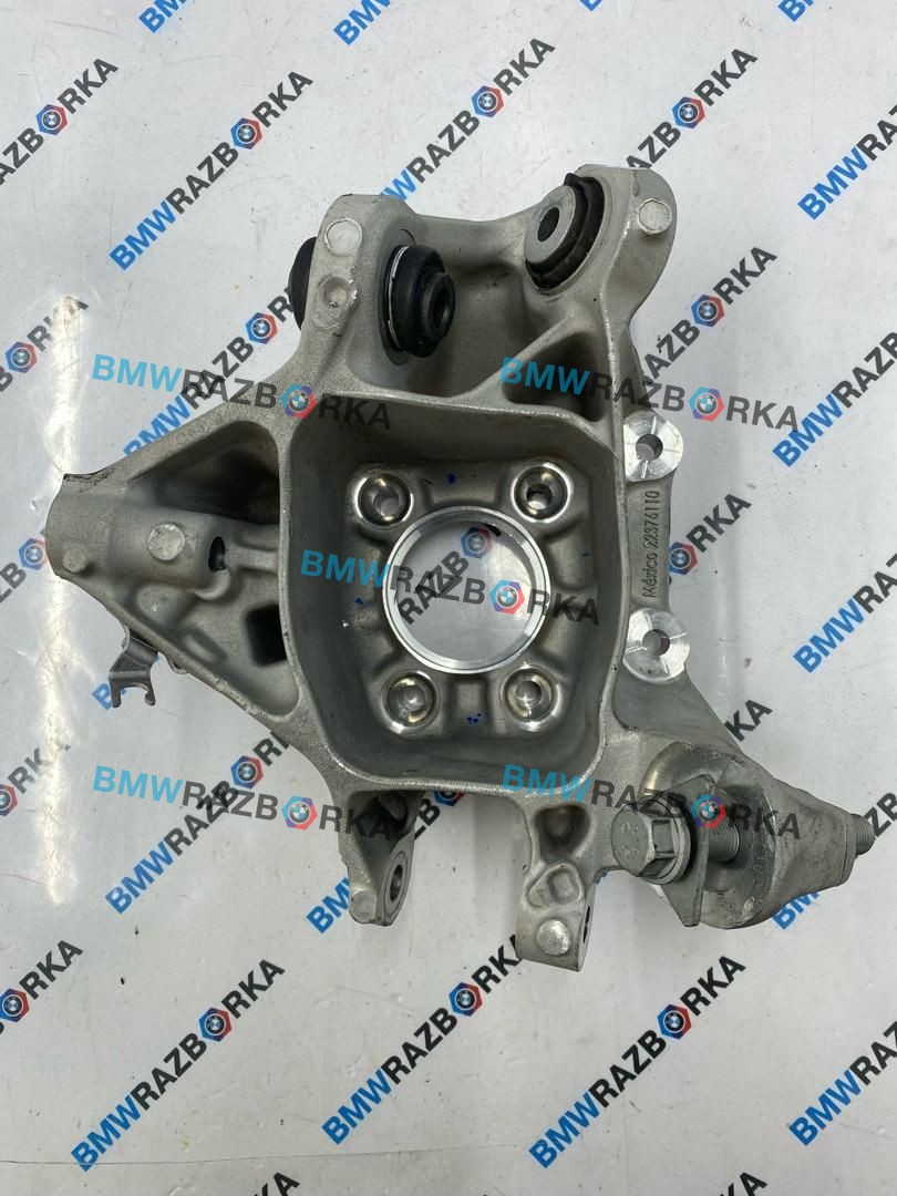 кулак задний правый BMW X5 G05 [рестайлинг] G05 2024, 3.0 л., B57 D30 B, дизель, АКПП, a96, внедорожник 5 дв., полный привод, 6876654