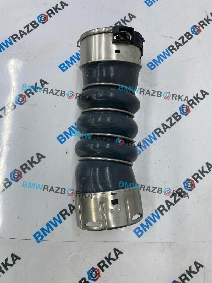 патрубок интеркулера BMW X5 G05 [рестайлинг] G05 2024, 3.0 л., B57 D30 B, дизель, АКПП, a96, внедорожник 5 дв., полный привод, 8599391