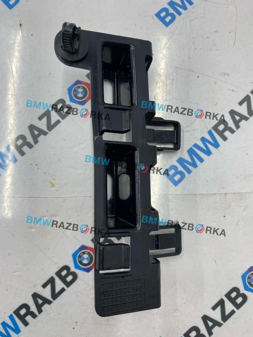 Кронштейн крепления порога BMW X5 G05 [рестайлинг] G05 2024, 3.0 л., B57 D30 B, дизель, АКПП, a96, внедорожник 5 дв., полный привод, 7469386